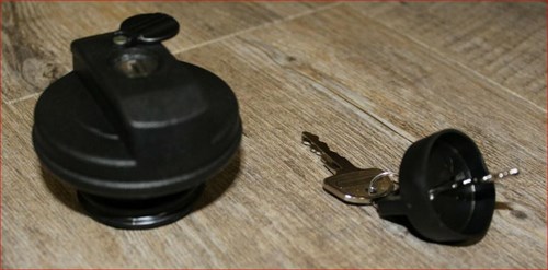 BOUCHON DE CARBURANT AVEC CLÉ