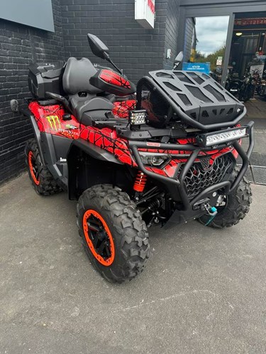 Quad CFMOTO cforce 1000 super equipé et peu de km